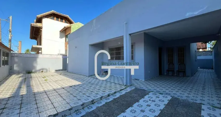 Casa com 3 dormitórios à venda, 133 m² por R$ 490.000,00 - Parque Turístico - Peruíbe/SP