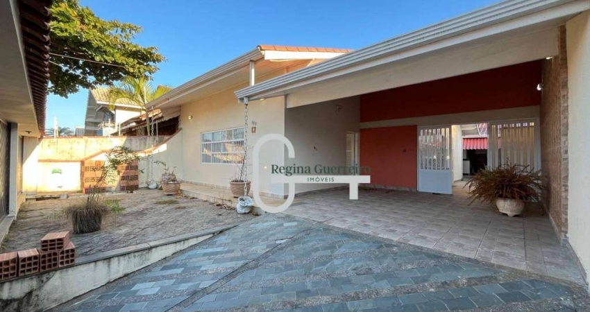 Casa com 4 dormitórios à venda, 181 m² por R$ 720.000,00 - Balneário Florida - Peruíbe/SP