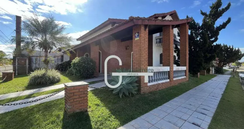 Casa com 6 dormitórios à venda, 260 m² por R$ 750.000,00 - Parque Balneário Oásis - Peruíbe/SP