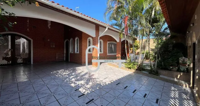 Casa com 3 dormitórios à venda, 204 m² por R$ 570.000,00 - Estância Balneária Belmira Novaes - Peruíbe/SP