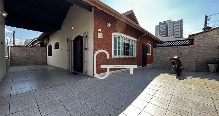 Casa com 3 dormitórios à venda, 100 m² por R$ 580.000,00 - Centro - Peruíbe/SP