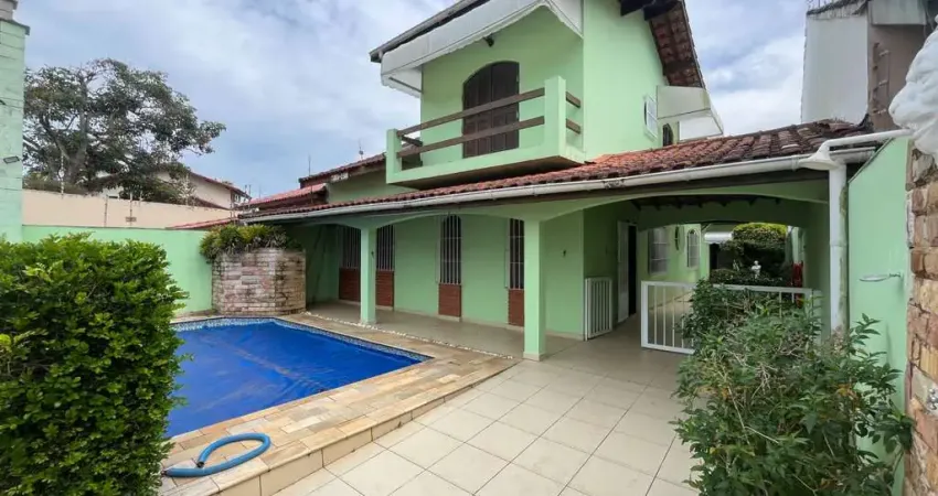 Casa com 6 dormitórios à venda, 182 m² por R$ 850.000,00 - Balneário Josedy - Peruíbe/SP