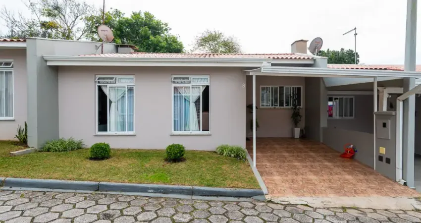 Casa térrea em condomínio com 2 quartos em ótima localização