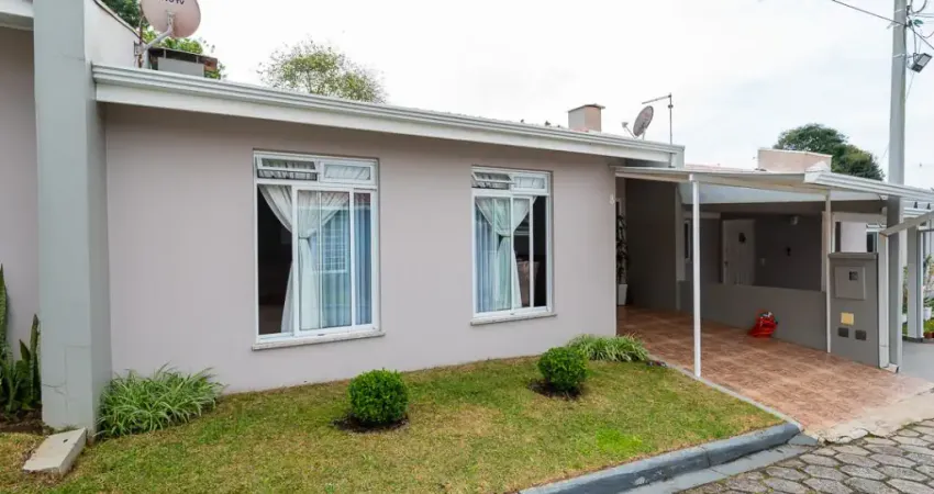 Casa térrea em condomínio com 2 quartos em ótima localização