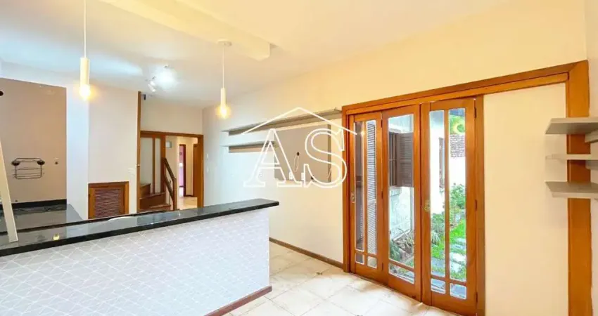 Casa com 4 quartos à venda na Rua João Ribeiro de Barros, 15, Espírito Santo, Porto Alegre