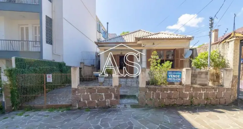 Casa com 3 quartos à venda na Rua Paissandu, 412, Partenon, Porto Alegre