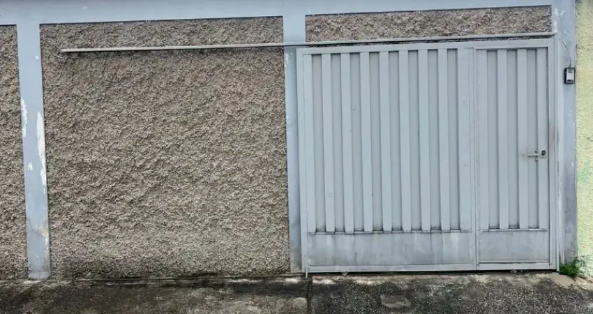 Casa 2 Quartos para Aluguel com Garagem e Quartinho de Despejo – Conforto e Praticidade!