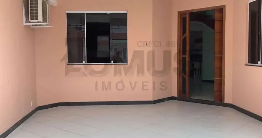 Casa Para Vender com 3 quartos no bairro Farolândia em Aracaju