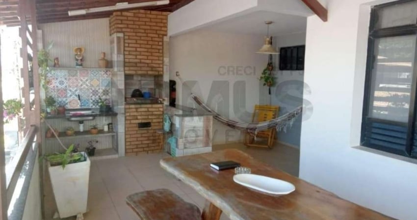 Casa Para Vender com 3 quartos 2 suítes no bairro Atalaia em Aracaju
