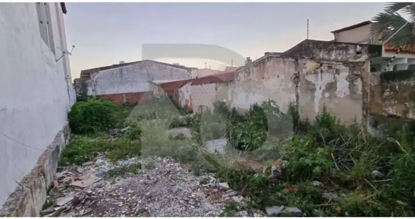 Lote / Terreno de Bairro Para Vender no bairro Farolândia em Aracaju