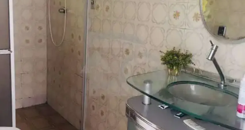 Casa Para Vender com 3 quartos 1 suítes no bairro Farolândia em Aracaju