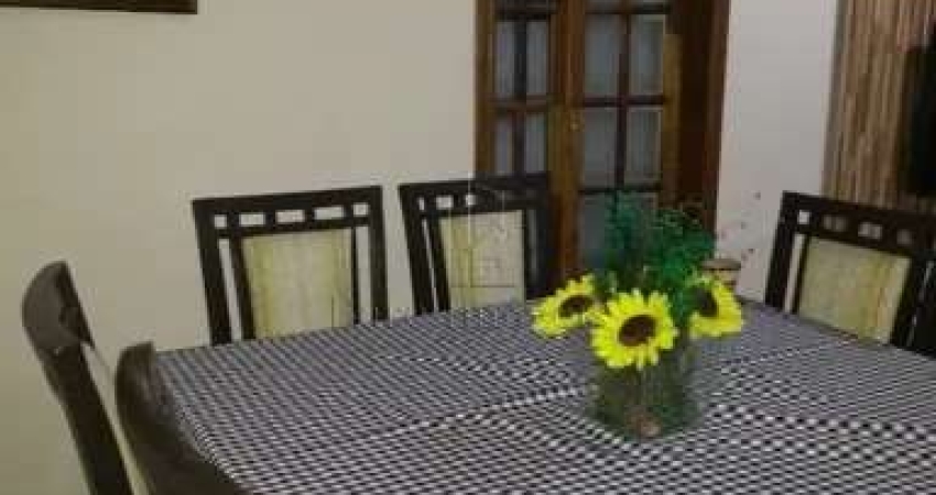 Apartamento Aconchegante com 2 Dormitórios e Sacada!