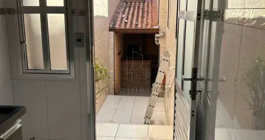 Casa Térrea à Venda no Jardim Paraíso, em Santo André – 160m² com Suíte
