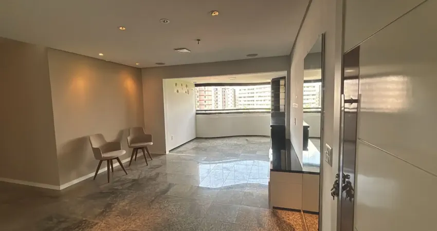 Apartamento 150m², 3 suítes e 3 vagas em frente à praça martins dourado – cocó