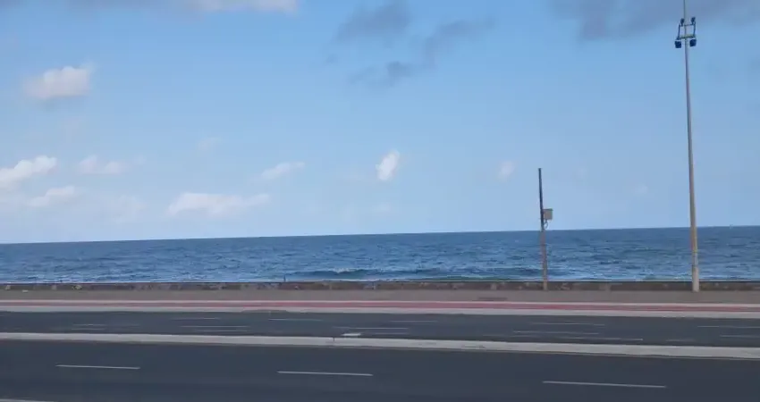 Apartamento com 1 quarto para alugar na Avenida Octávio Mangabeira, 4325, Pituba, Salvador