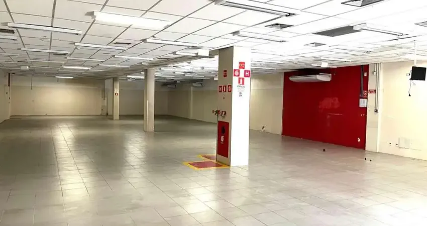 Comercial de alto padrão em condomínio para locação em Salvador-BA, Nova Brasília de Itapuã: 2 salas, 2 banheiros, 7 vagas, 500m².
