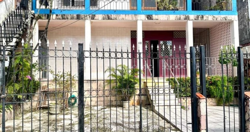 Imperdível oportunidade de adquirir casa de 4 quartos, 1 suíte, 2 salas, 3 banheiros e garagem no Bonfim, Salvador-BA!