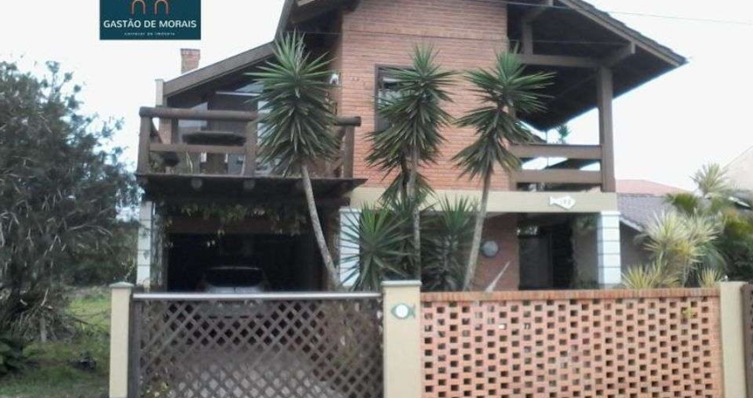 Casa para Venda em Balneário Piçarras, ITACOLOMI, 6 dormitórios, 2 suítes, 6 banheiros, 4 vagas
