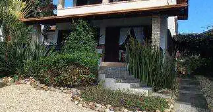 Casa para Venda em Balneário Piçarras, ITACOLOMI, 4 dormitórios, 2 suítes, 4 banheiros, 2 vagas