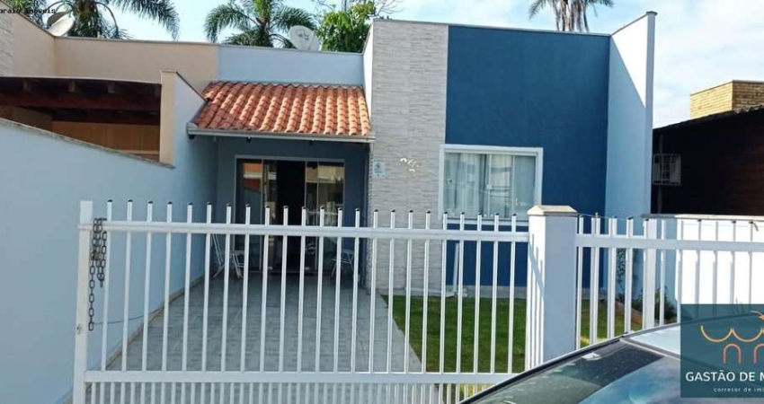 Casa para Venda em Balneário Piçarras, ITACOLOMI, 2 dormitórios, 1 suíte, 2 banheiros, 1 vaga