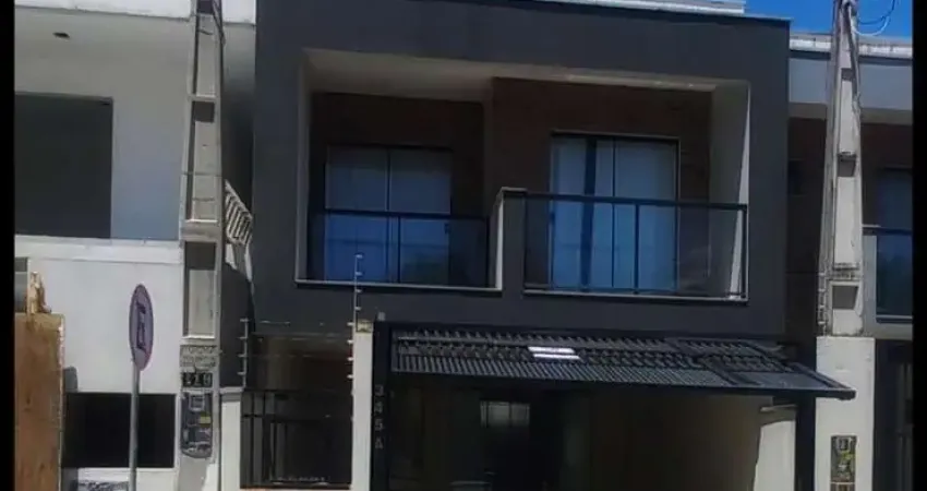 Casa para venda em balneário piçarras, centro, 3 dormitórios, 1 suíte, 3 banheiros, 1 vaga