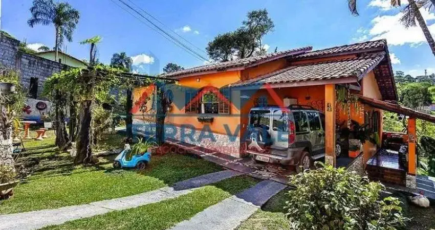 Chácara com 3 dormitórios no condomínio caputera cotia - cotia.