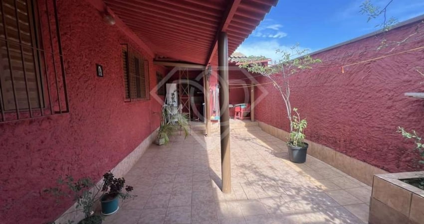 Casa para Venda em Indaiatuba, Vila Georgina, 4 dormitórios, 1 suíte, 2 banheiros, 1 vaga