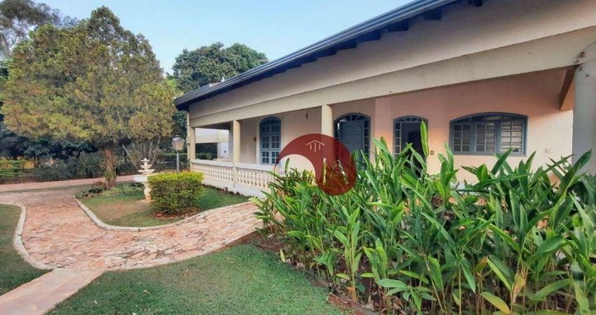 CHÁCARA COND. FECHADO -  4 Dorm / 2 Suítes / 8 Vagas / 1.237 m² - Guapiaçu/SP