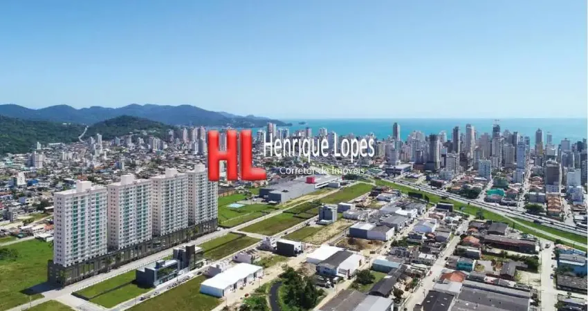 Apartamento com 2 quartos à venda na Rua 450, Meia Praia, Itapema