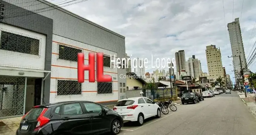 Casa com 8 quartos à venda na Rua 2500, 780, Centro, Balneário Camboriú