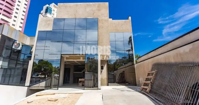 Prédio para alugar na Rua Mauá, 1005, Alto da Glória, Curitiba