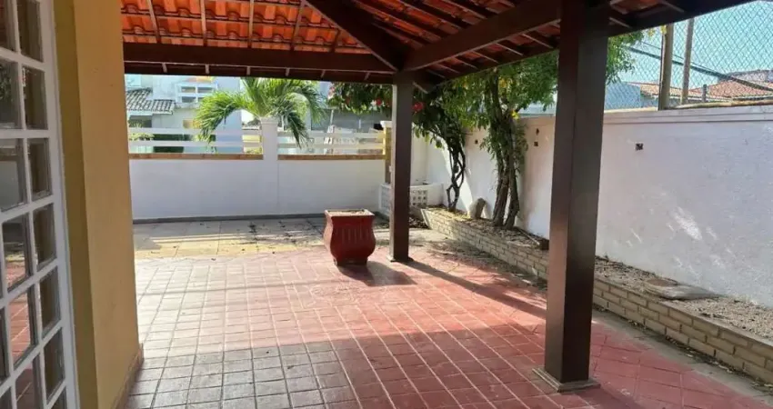 Casa à venda no condomínio flora ville , centro , lauro de freitas, ba