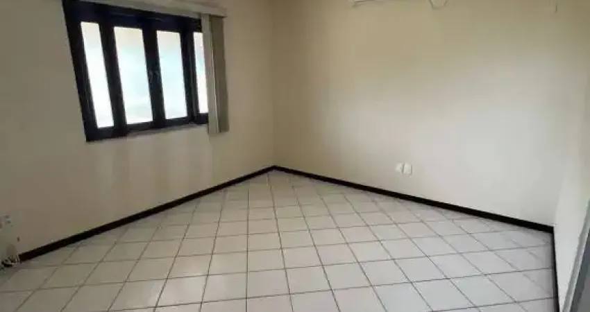 Casa à venda no condomínio jardim do atlântico , buraquinho , lauro de freitas, ba