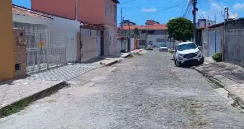 Casa com 3 quartos à venda na Rua Manuel Messias Leite de Andrade, 1440, Farolândia, Aracaju