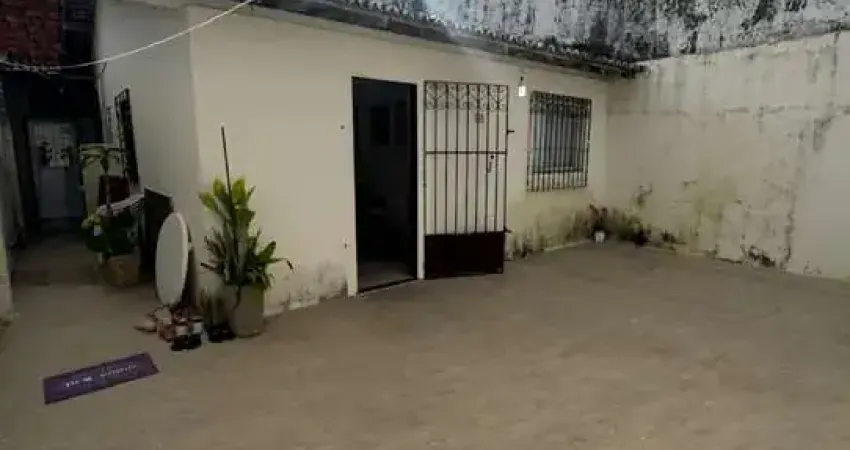 Casa com 2 quartos à venda na Rua Seis, Bugio, Aracaju