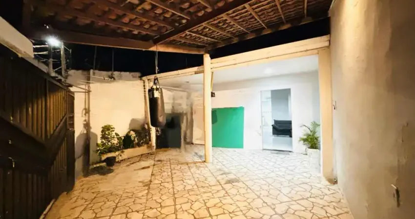 Casa com 2 quartos à venda na Avenida Paulo Figueiredo Barreto, Lamarão, Aracaju