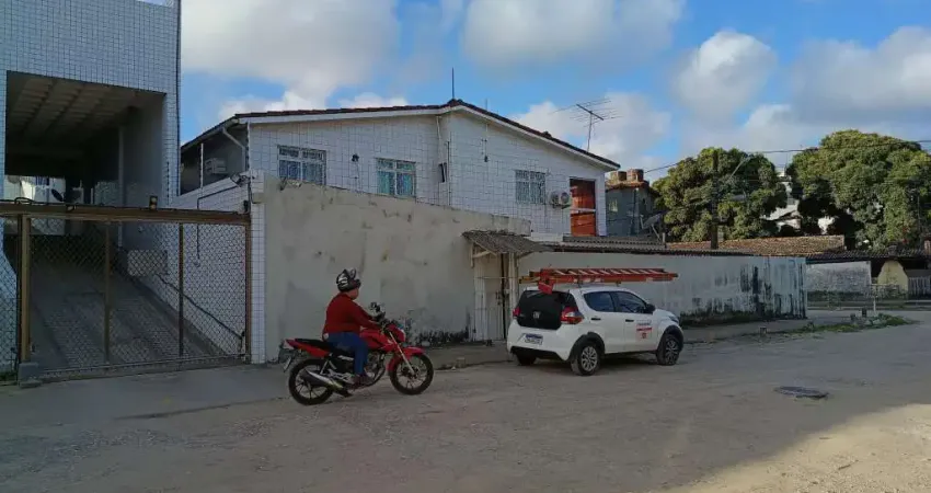 Casa com 3 quartos à venda na Rua Olívia Menelau, 445, Imbiribeira, Recife