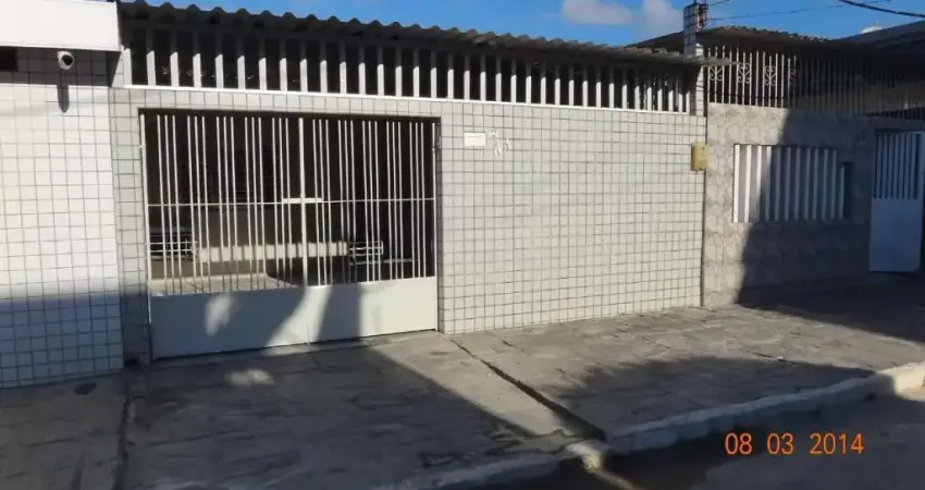 Casa com 3 quartos à venda na Rua Arapoti, 41, Engenho do Meio, Recife