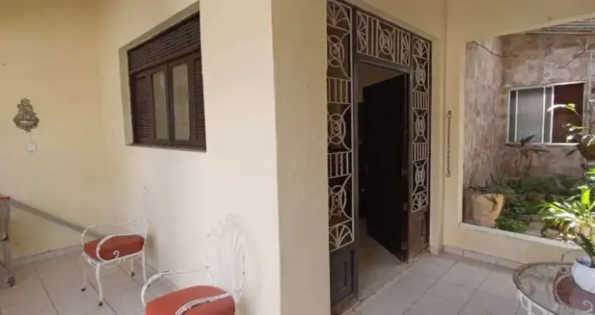 Casa com 4 quartos para alugar na Rua Frederico, 22, Encruzilhada, Recife