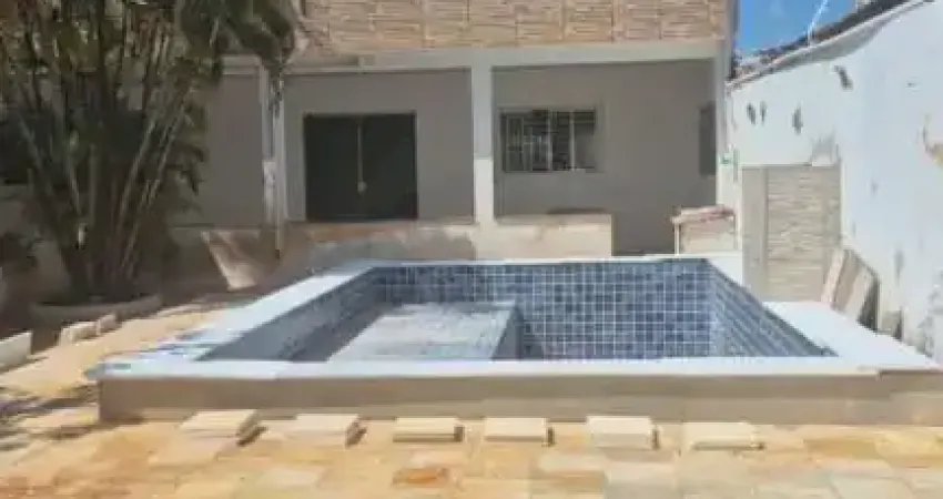 Casa com 3 quartos para alugar na Rua Senegal, 592, Pau Amarelo, Paulista