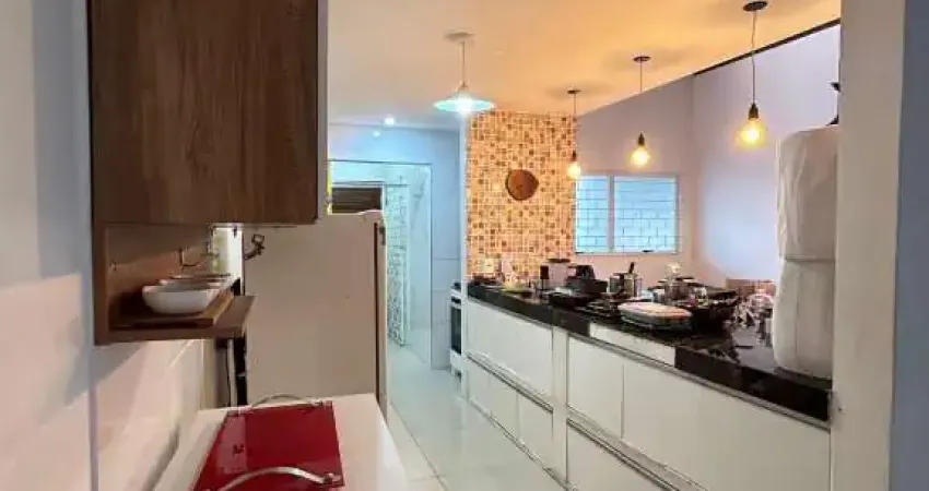 Casa com 2 quartos para alugar na Rua Audálio Lopes da Silva, 319, Antares, Maceió