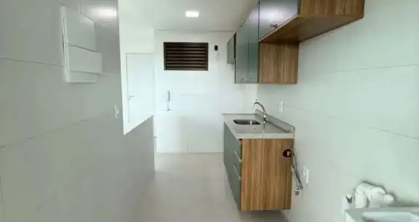 Apartamento com 3 quartos para alugar na RUA CELIO REGUEIRA, Várzea, Recife