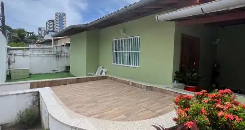Casa em condomínio fechado com 4 quartos à venda na Rua Pituba, Pituba, Salvador