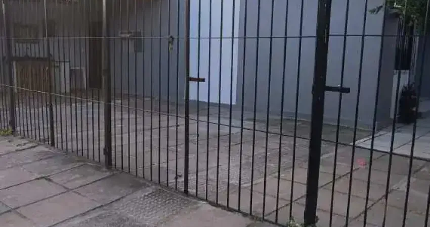 Casa com 2 quartos para alugar na Rua Vietnã do Sul, 312, Pau Amarelo, Paulista