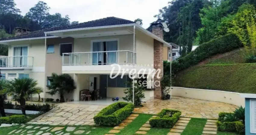 Excelente casa de alto padrão em condomínio de luxo em teresópolis/rj