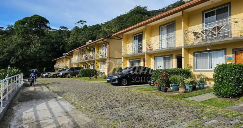 Casa com 3 dormitórios à venda, 95 m² por R$ 780.000,00 - Cascata dos Amores - Teresópolis/RJ