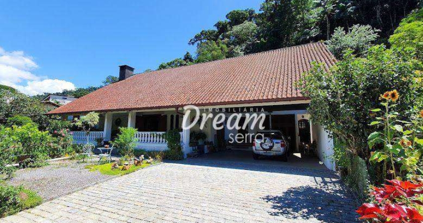 Casa com 7 dormitórios à venda, 320 m² por R$ 1.550.000,00 - Comary - Teresópolis/RJ