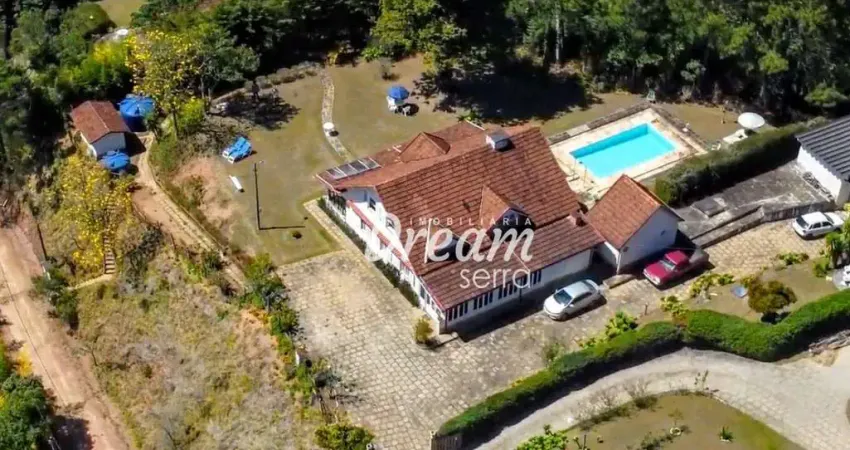 Casa com 4 dormitórios à venda, 255 m² por R$ 1.290.000,00 - Fazenda Alpina - Teresópolis/RJ
