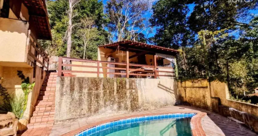 Casa com 2 dormitórios à venda, 260 m² por R$ 405.000,00 - Colônia Alpina - Teresópolis/RJ