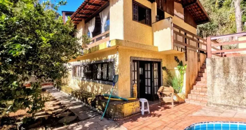 Casa com 2 dormitórios à venda, 260 m² por R$ 405.000,00 - Colônia Alpina - Teresópolis/RJ